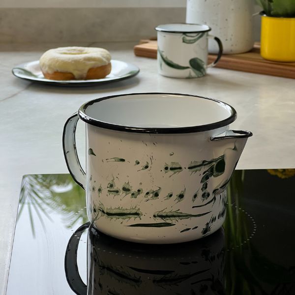 Caneca Esmaltada com Bico Marmorizada Verde - 1 L