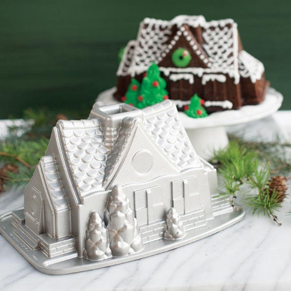 Forma de bolo Nordic Ware Gingerbread House