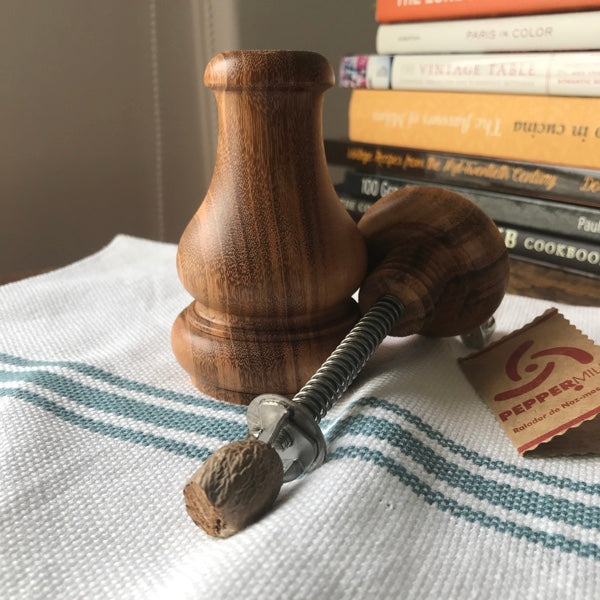 Ralador de Noz-Moscada Pepper Mill