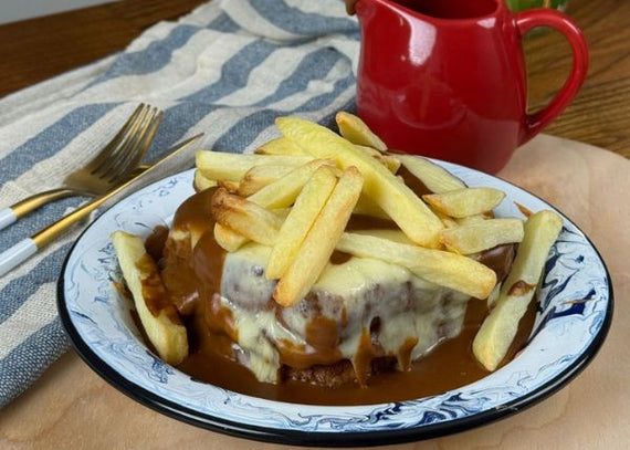 Francesinha: o famoso sanduíche português