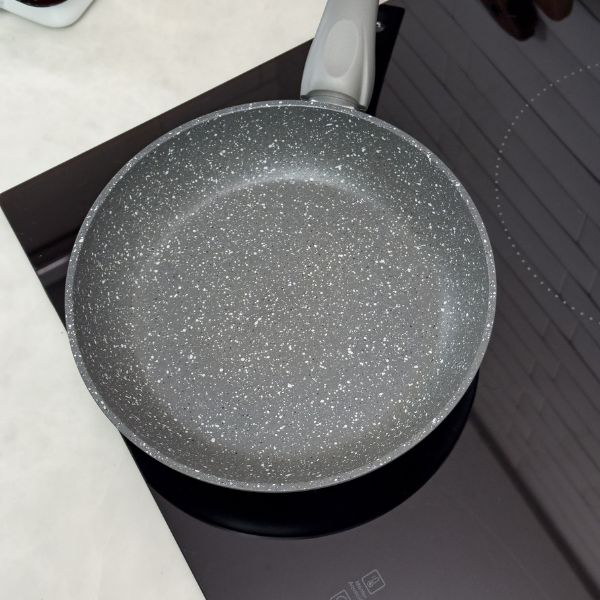 Frigideira Antiaderente Petravera Plus- 24 cm