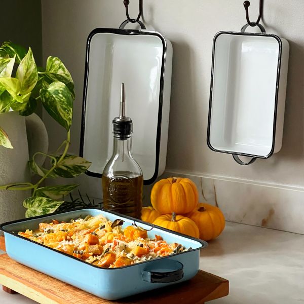 Travessa Esmaltada Branca M – 24 cm