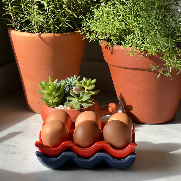 Porta Ovos de Cerâmica Cozinha Retrô - Coral